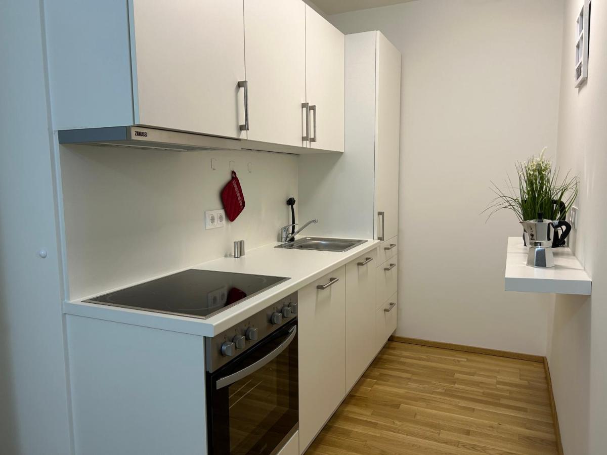 55 M2 Stylish Apartment With Balcony & Parking 维也纳 外观 照片